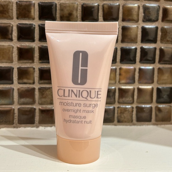 Clinique Other - Clinique Moisture Surge Overnight Mask